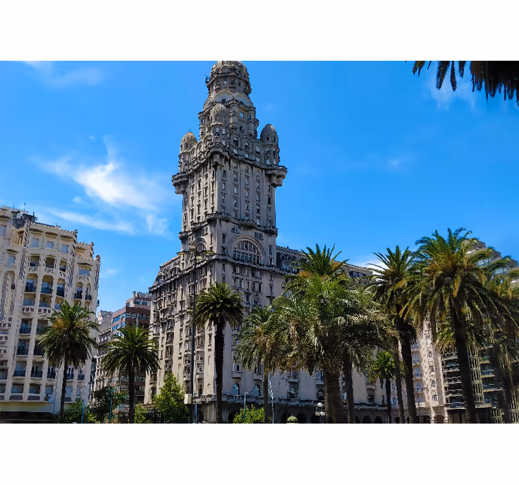 Rolgordijn woonkamer independence square in montevideo - TenStickers