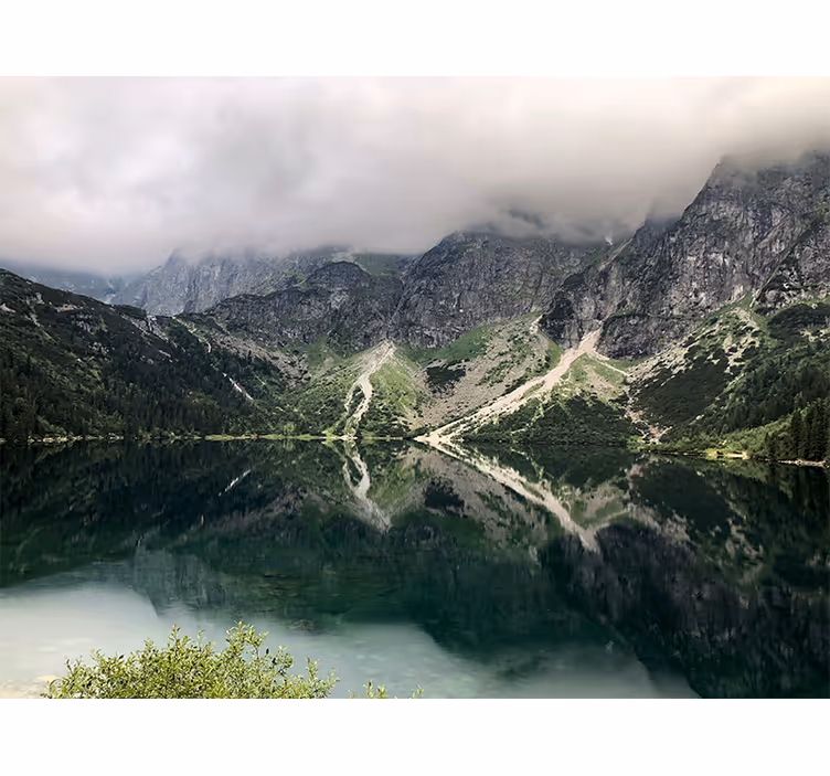 Foto behang groen morskie oko meer - TenStickers