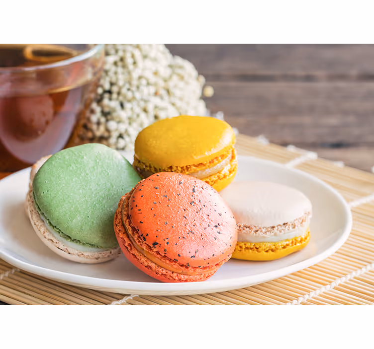 Kleurrijke macarons verrukken fotobehang tekst - TenStickers