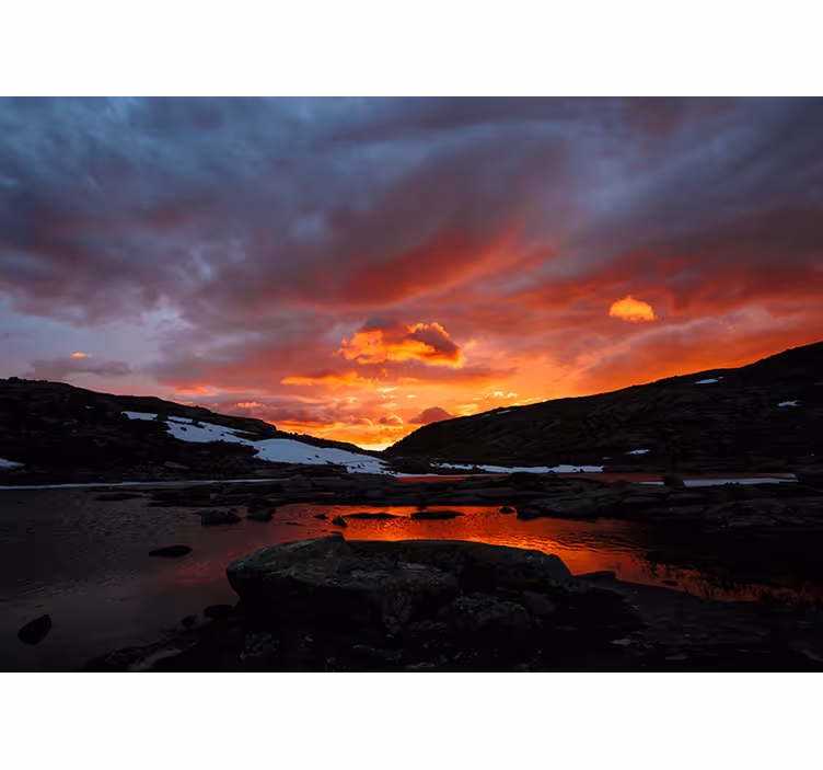 Foto behangpapier natuur Noorse zonsondergang en meer - TenStickers