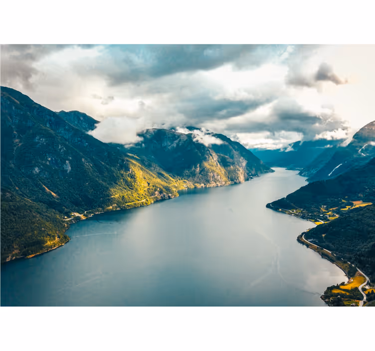 Zomer fjord uitzicht fotobehang bergen - TenStickers