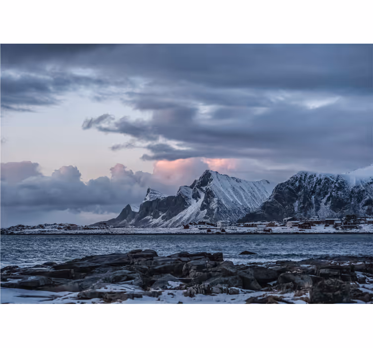Fototapet landschap ijzige bergtoppen - TenStickers