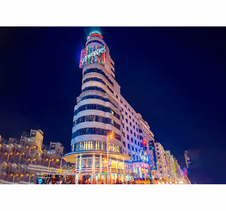 Fotobehang madrid skyline nacht - TenStickers