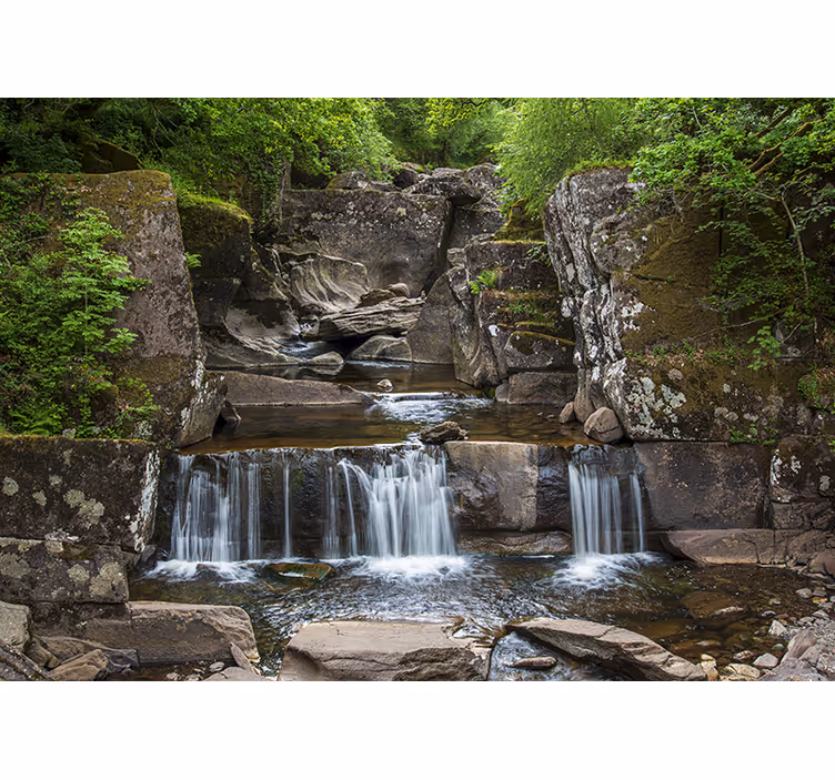 Fotobehang bergen serene natuur waterval - TenStickers