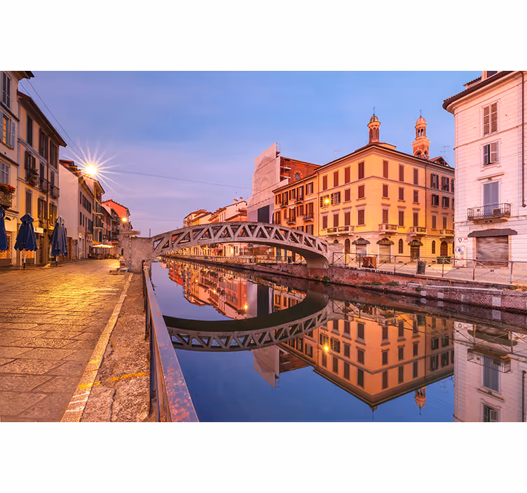 Fotobehang stad milan kanaal reflectie - TenStickers