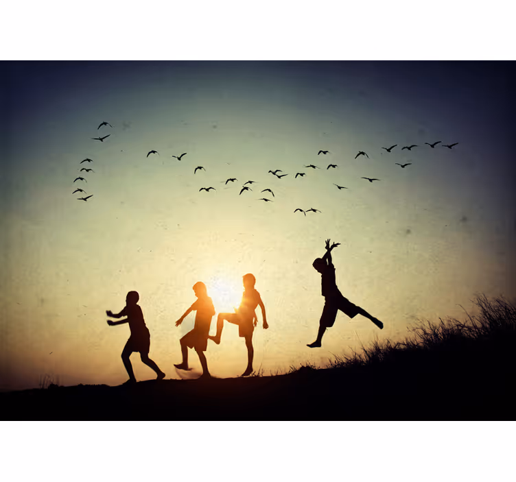 Fotobehang mensen kinderen spelend silhouet - TenStickers