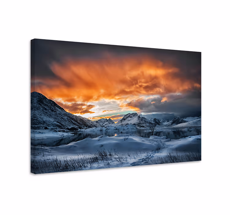 Canvas landschap sneeuwbedekte berg zonsondergang - TenStickers