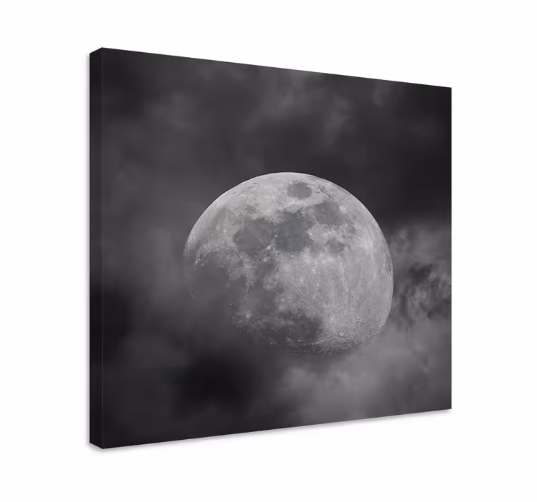 Ornament canvas schilder mysterieuze maansluierwolken - TenStickers