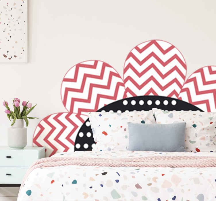 TenStickers. Muursticker Bloem met streepjes. Deze muursticker van een half bloemblad met strepen en stippen, is op een zeer artistiek manier weergegeven.