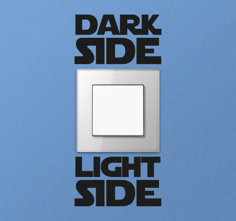 TenStickers. Sticker lichtschakelaar Star Wars. Sticker speciaal ontworpen voor een lichtschakelaar met een ontwerp van Star Wars, de Dark Side en de Light Side.