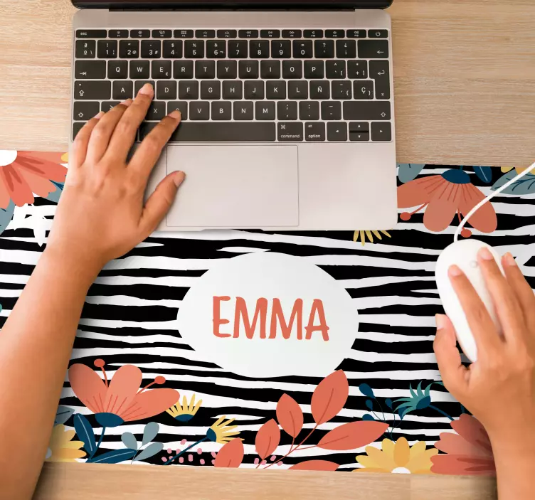 Muismat met naam bloemig persoonlijk stijl - TenStickers