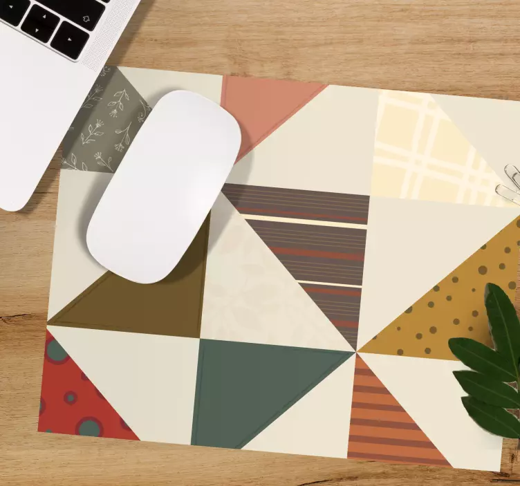 Patronen muismat kleurrijke geometrische driehoeken - TenStickers