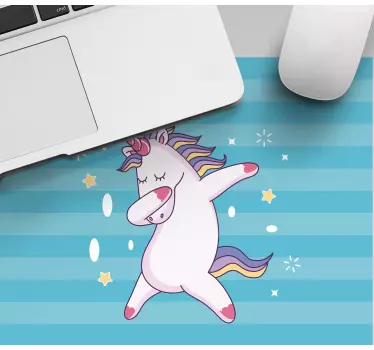 Anime muismat dansende eenhoorn karakter - TenStickers