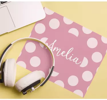 Muismat met naam gepersonaliseerd roze stip - TenStickers