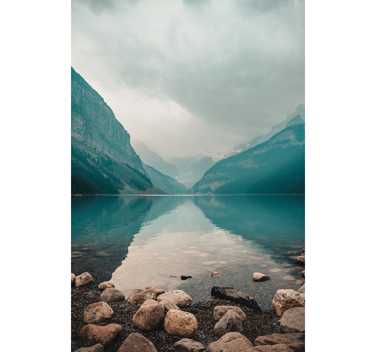 Rolgordijn woonkamer rustgevend waterlandschap - TenStickers