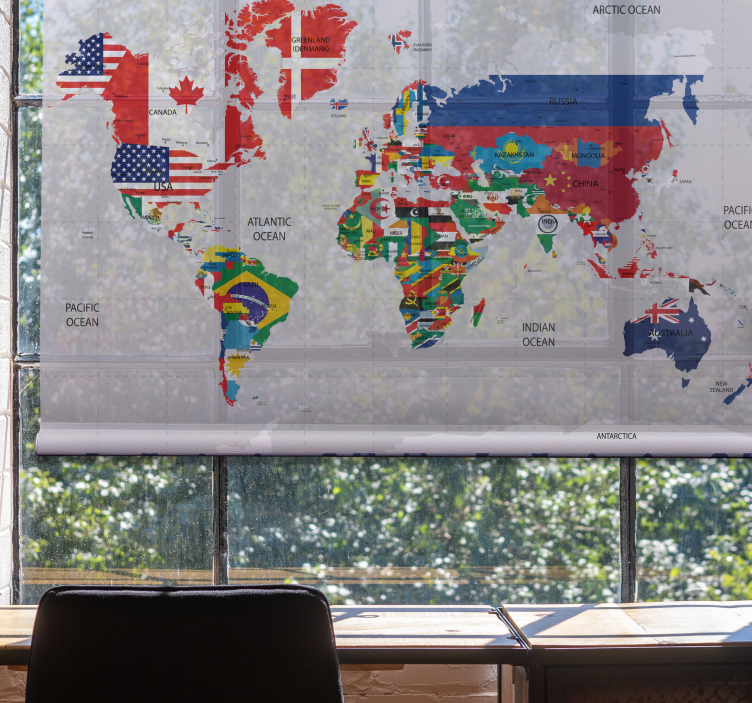 Kleurrijk kaartdetail rolgordijn wereldmap - TenStickers
