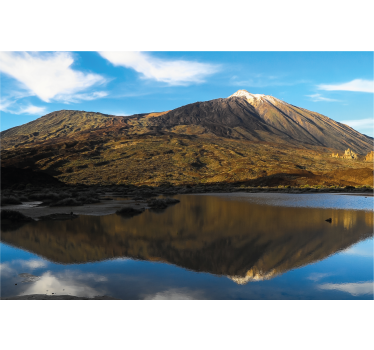 Rolgordijn woonkamer teide weerspiegeld in water - TenStickers