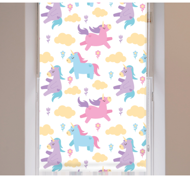 Eenhoorns en wolken rolgordijn kinderkamer - TenStickers