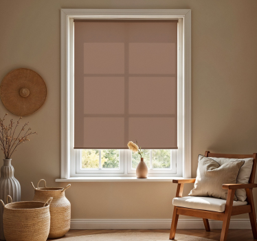 Mocha mousse raambekleding woonkamer - TenStickers