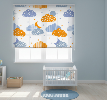 Rolgordijn kinderkamer blauwe en oranje wolken en zon - TenStickers