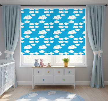 Rolgordijn kinderkamer wolken in de lucht - TenStickers