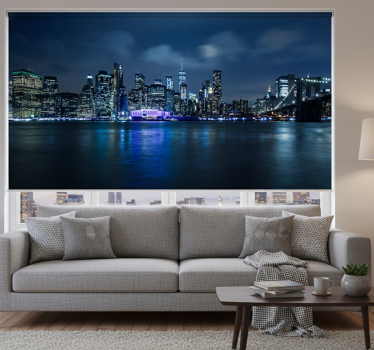Rolgordijn woonkamer blue manhattan in de nacht - TenStickers