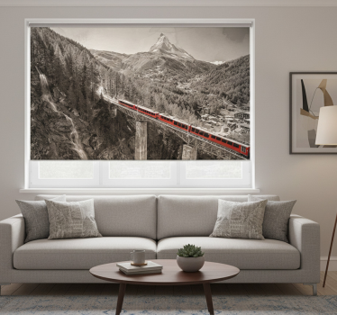 Rolgordijn woonkamer rode trein op brug met matterhorn - TenStickers