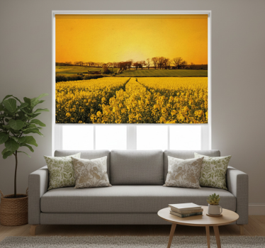 Rolgordijn woonkamer veld met gele bloemen - TenStickers