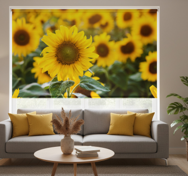 Rolgordijn woonkamer zonnebloemveld close-up - TenStickers