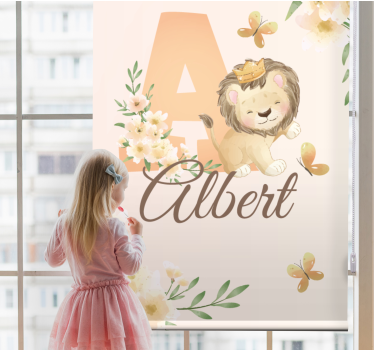 Baby leeuw met naam en initiaal rolgordijn kinderkamer - TenStickers