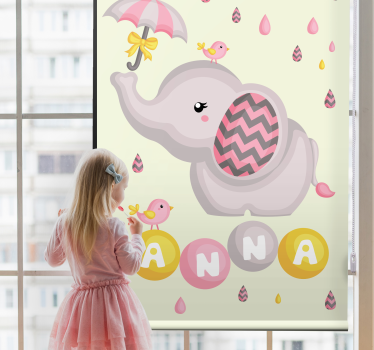Babyolifant met naam en paraplu rolgordijn kinderkamer - TenStickers