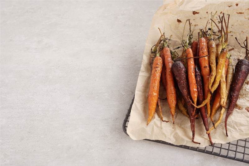 Restaurant placemats geroosterde kleurrijke wortels - TenStickers