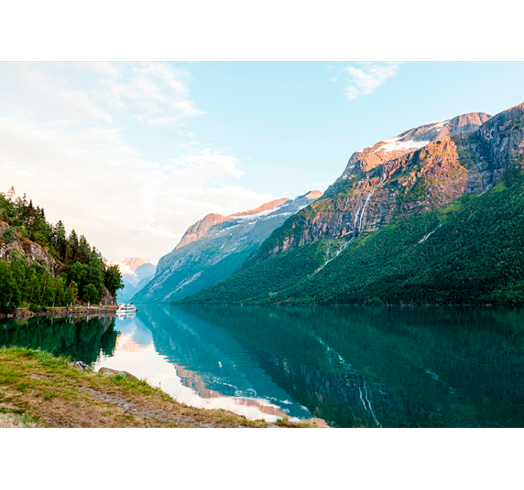 Fotobehang bergen en meer landschap - TenStickers