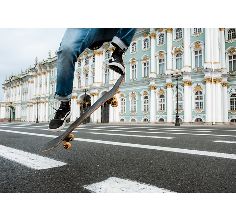 Skateboarder in beweging fotobehang stad - TenStickers