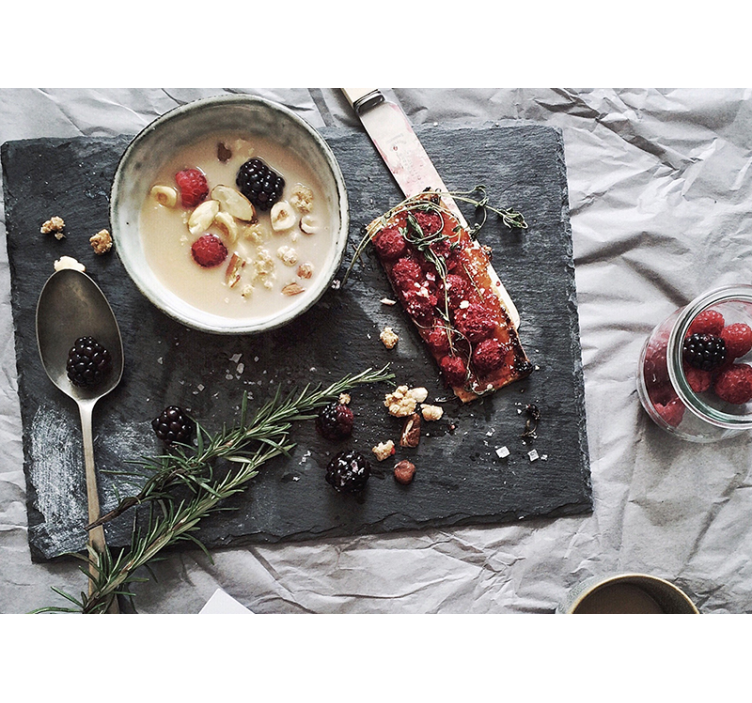 Bloemen foto behang verse bessen verrukking - TenStickers