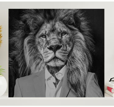 Canvas schilderij andere dieren leeuw in pak - TenStickers