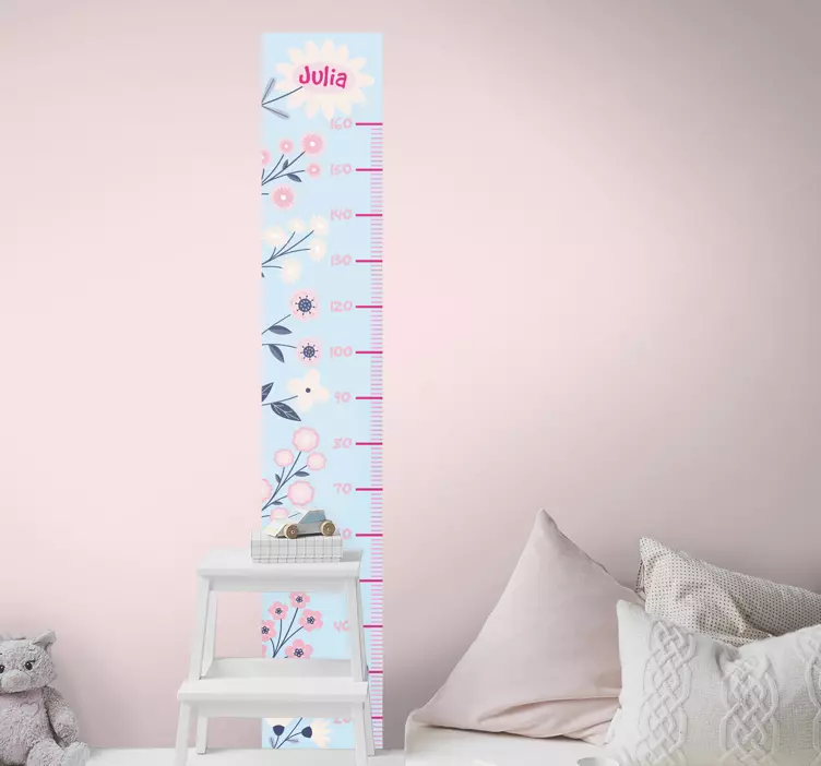 Bloemen sticker meetlat met naam - TenStickers