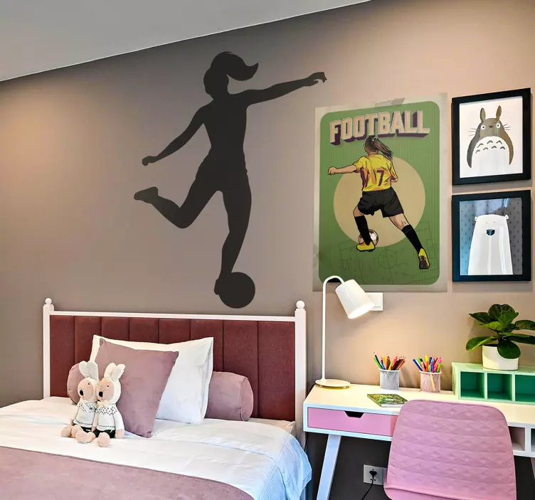 Muursticker silhouet vrouwen voetbal sticker - TenStickers