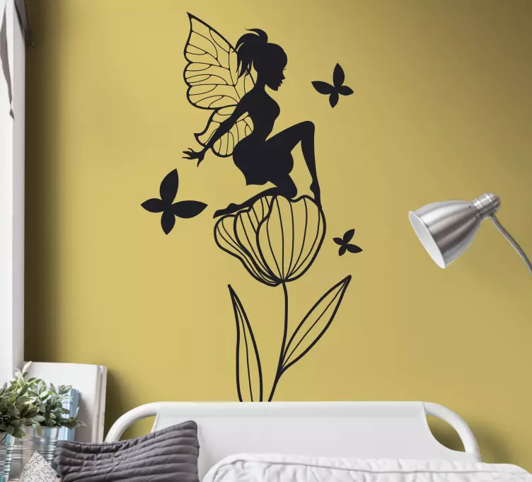Muurstickers sprookjes Mooie design fee met bloemen - TenStickers