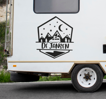 Camper decoratie sticker bergen met gepersonaliseerde naam  - TenStickers