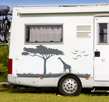 Afrikaanse acacia boom en giraffe campersticker - TenStickers