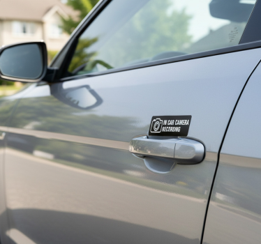 Autosticker in auto camera opname - TenStickers