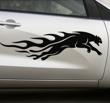 Autosticker rennende puma met vlammen - TenStickers