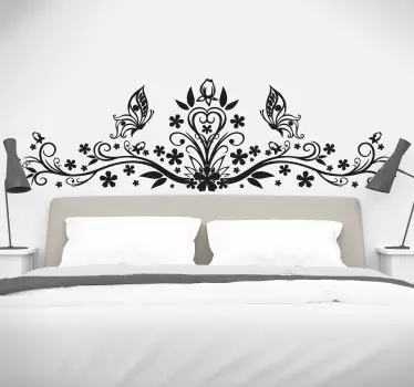 Bloemen vlinder hoofdeinde bed sticker - TenStickers