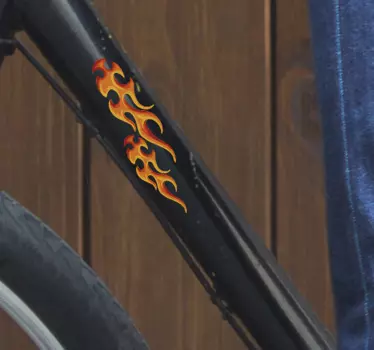 Fiets sticker met vuur vlammen - TenStickers