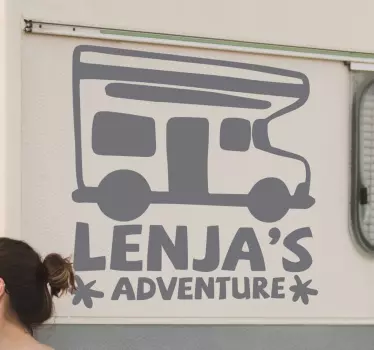 Camper sticker gepersonaliseerd met naam - TenStickers