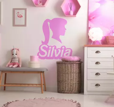 Silhouet meisje met naam sticker laten maken - TenStickers