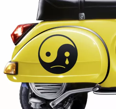 Sticker Yin en Yang verdrietig - TenStickers