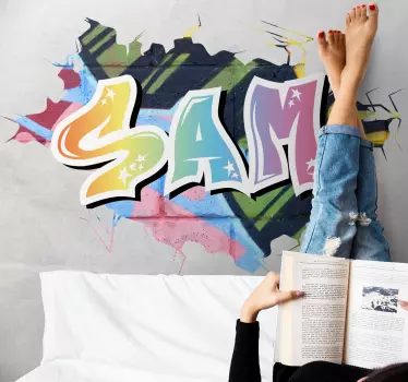 Muursticker gebroken muur met graffiti met naam - TenStickers