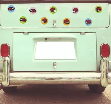 Vrolijke lieveheersbeestjescollectie autosticker - TenStickers